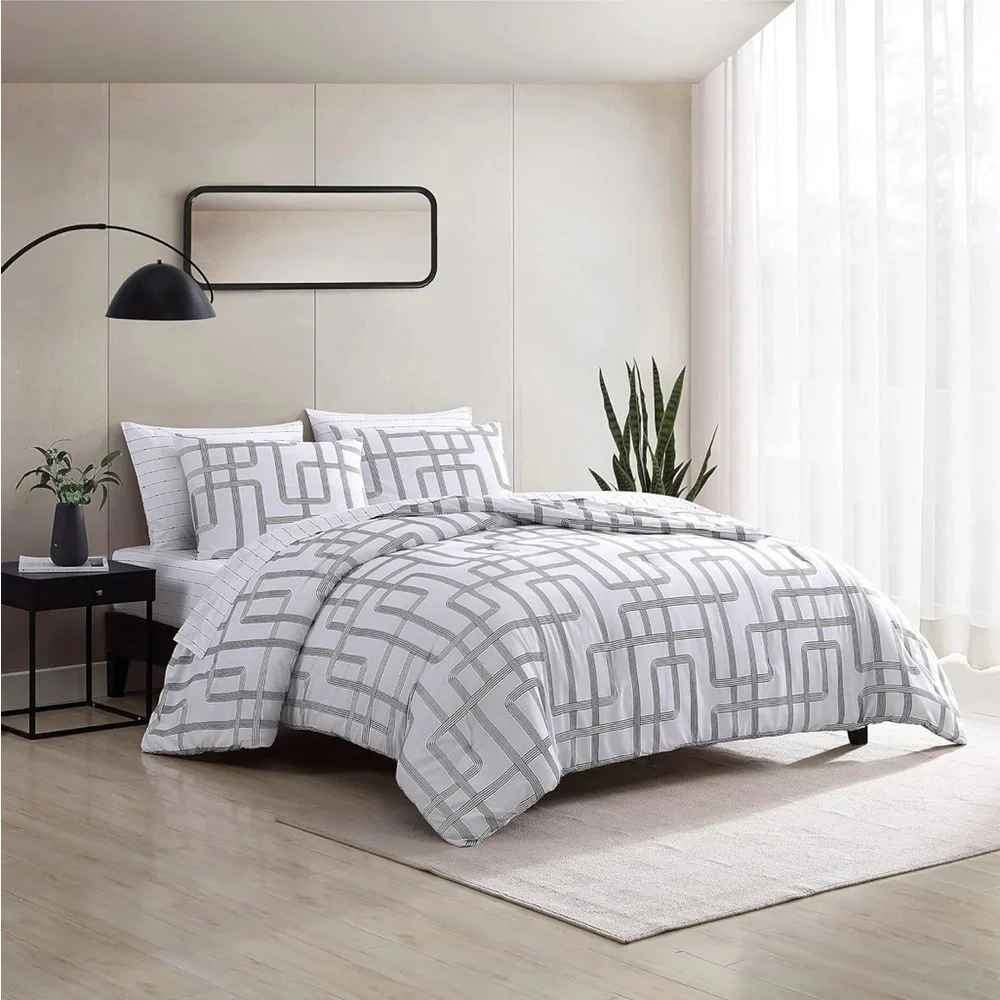 City Scene Mainline White Duvet Cover & Sham Bedding Set King - Picture 1 of 11